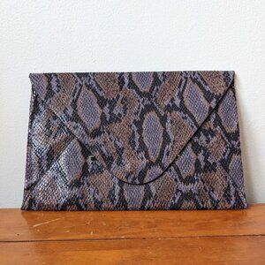 BCBG MAXAZRIA Purple Snake Skin Pattern Clutch